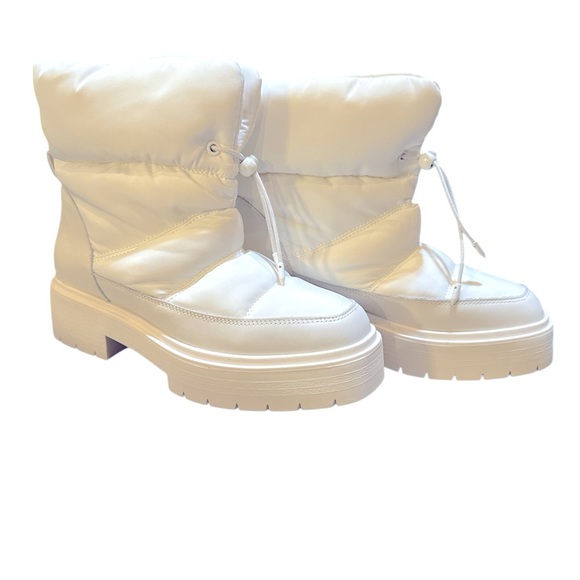 Sam Edelman Boots Lakyn White Quilted Ankle Booties Size 9 - Picture 7 of 8
